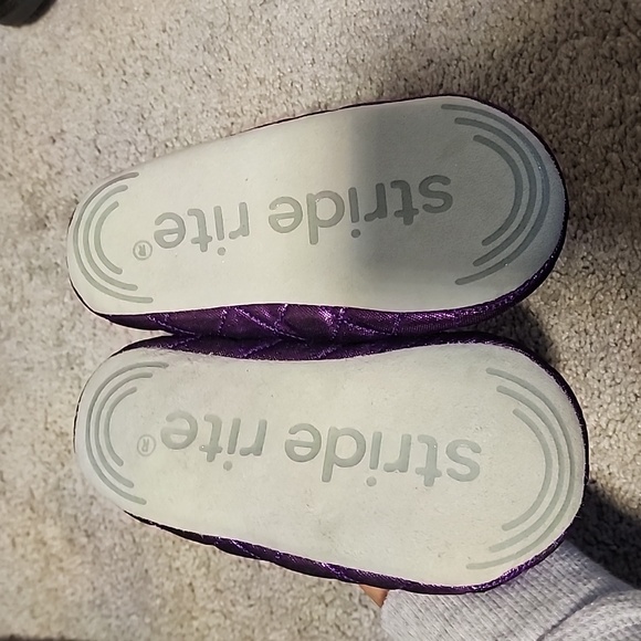 Stride rite slippers size 9/10 - Picture 2 of 6